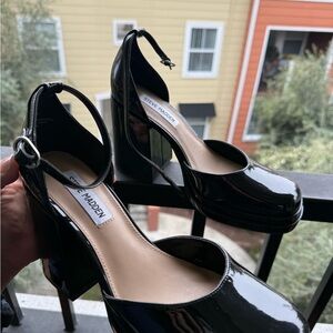 Brand New Steve Madden Glossy Black Heels with Ankle Strap